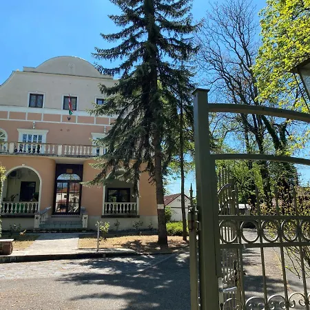 Gosztonyi Hotell Siófok