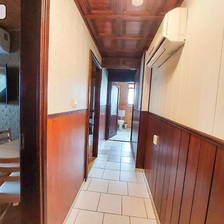 酒店 Gosztonyi