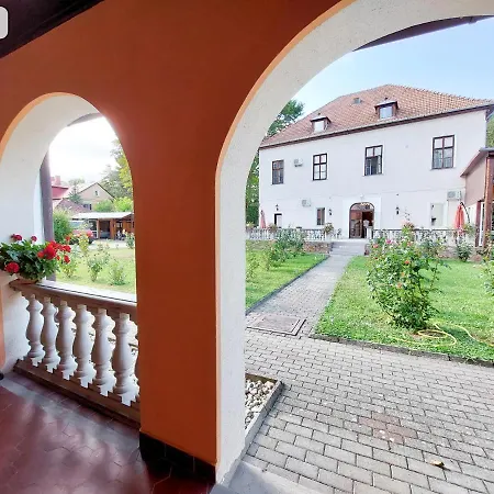 Gosztonyi *