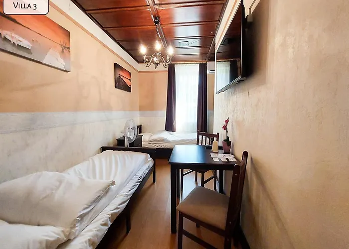 Hotel Gosztonyi *