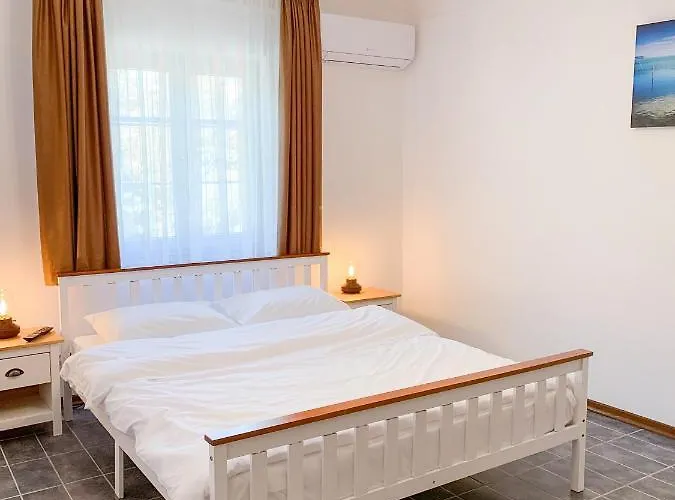 Gosztonyi Hotel *